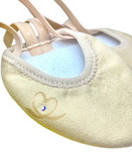 Load image into Gallery viewer, Halfs shoes “BRILLIANT”
